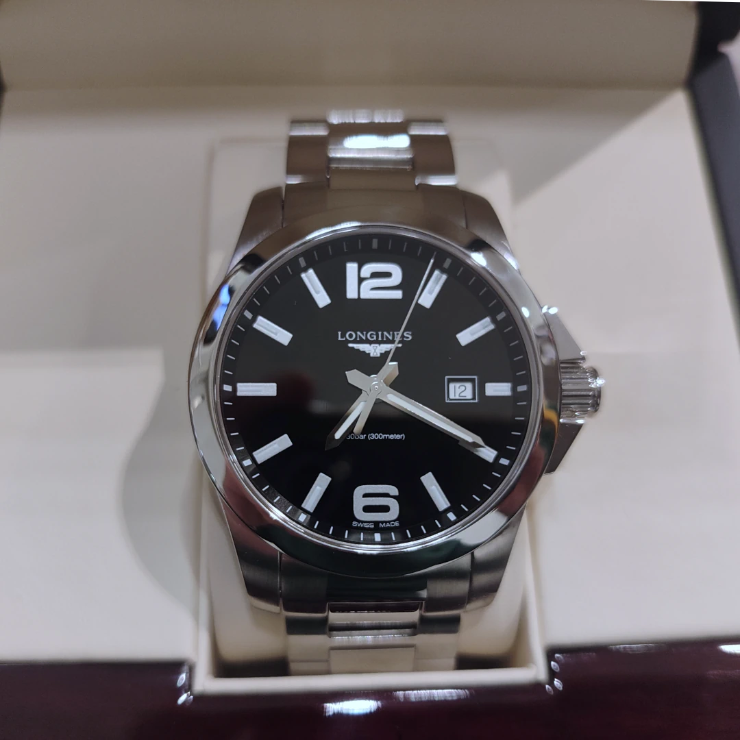 Б/У Longines Conquest L3.760.4.56.6